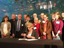 Gov Gregoire Signs Executive order